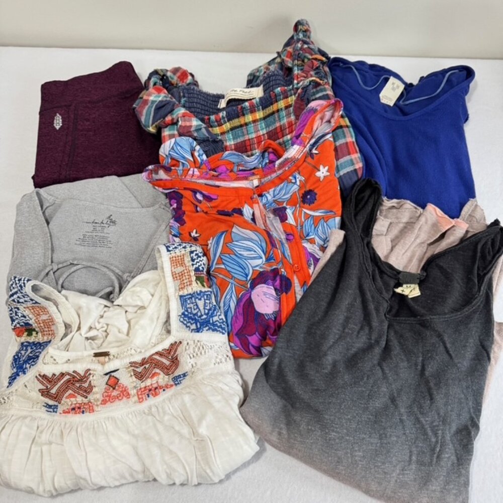 🎉😀CLEARANCE SALE!!😀🎉FREE PEOPLE BUNDLE 7 Pc. - Picture 1 of 15